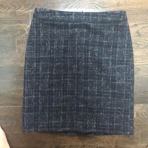 Pencil tweed skirt in excellent condition